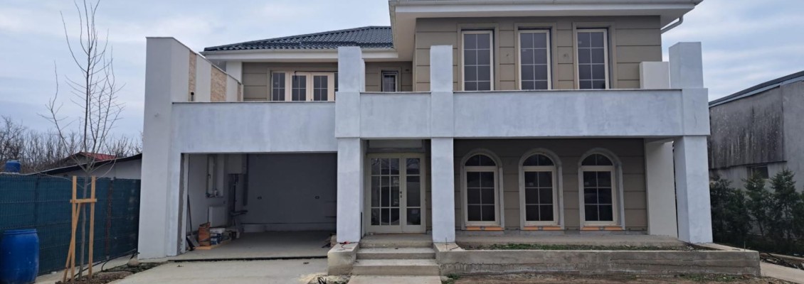 Alegerea materialelor pentru exteriorul casei: cât te costă dacă faci compromisuri?