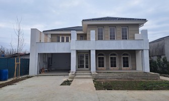 Alegerea materialelor pentru exteriorul casei: cât te costă dacă faci compromisuri?