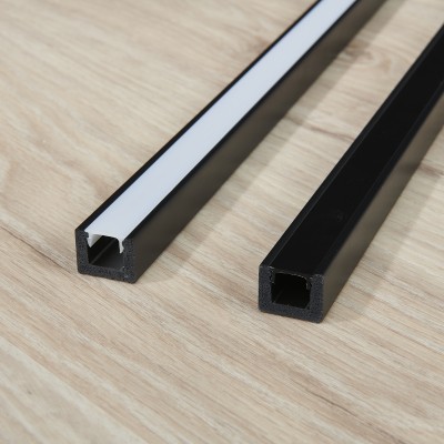 Plinta decorativa IL12 Neagra 25X20X2000   